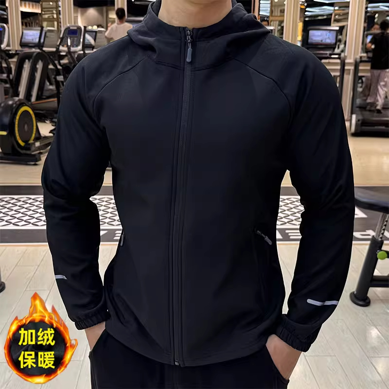 软壳冲锋衣男款爆款2025新款秋冬连帽休闲运动防风外套修身男装