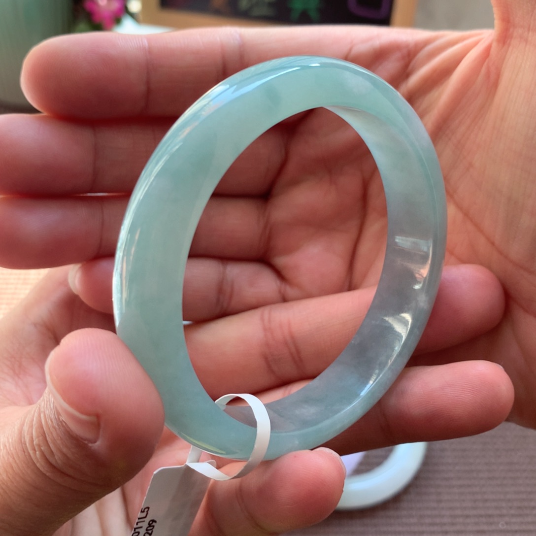 翡翠手镯未镶嵌8号