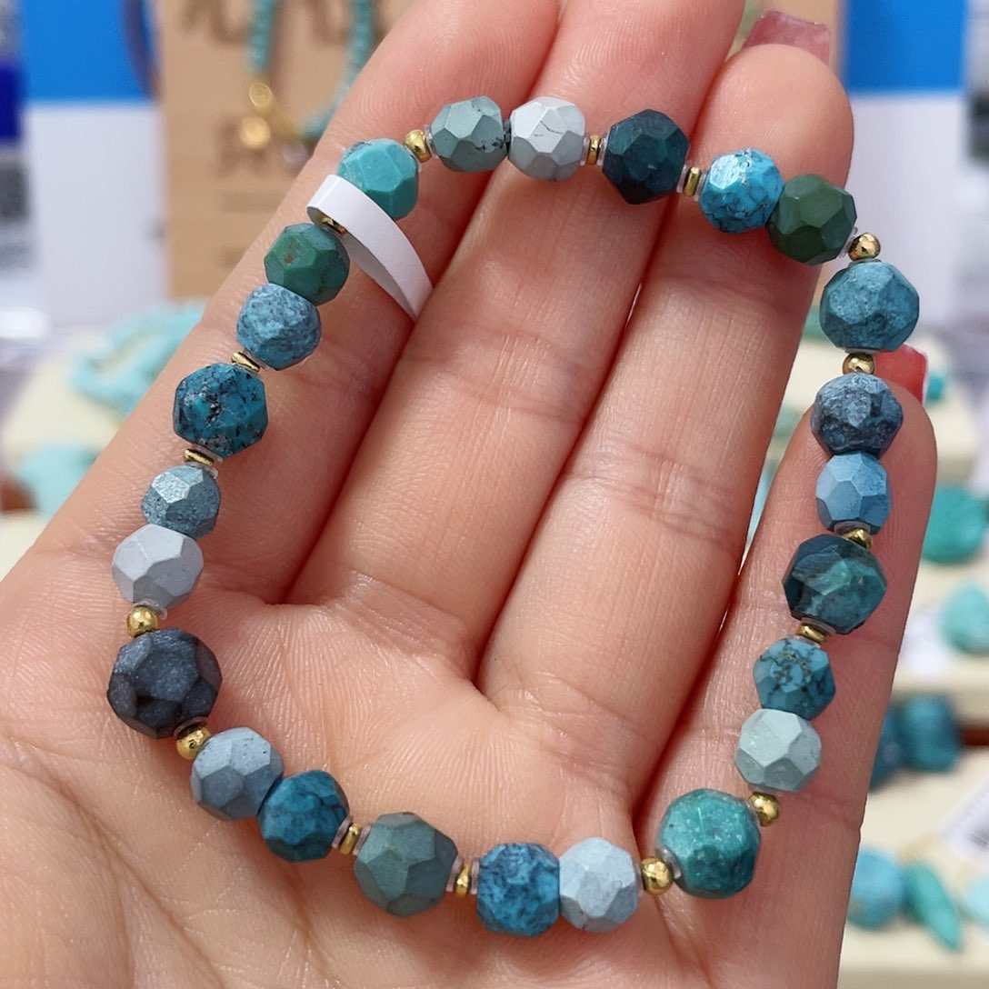 绿松石珠宝奇石18K金镶嵌