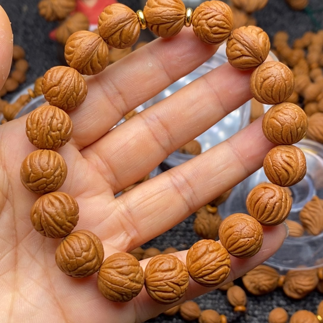 秦岭龙纹桃核手串