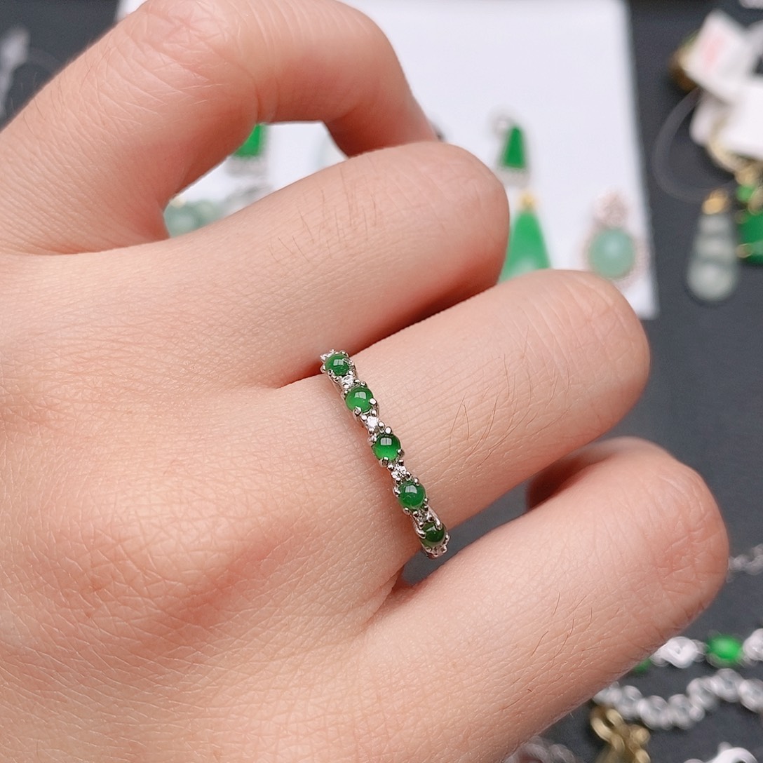 翡翠银S925镶嵌颈饰排戒