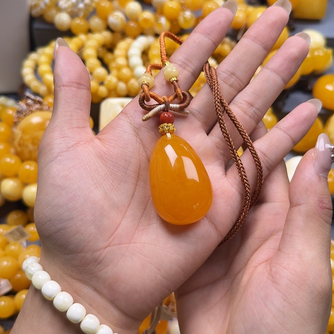 未镶嵌蜜蜡珠宝奇石水滴