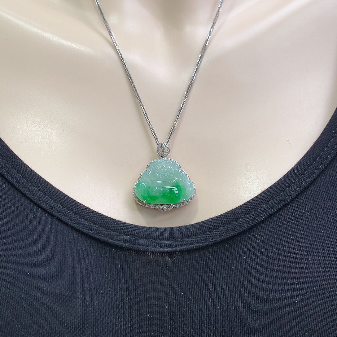 翡翠18K金镶嵌颈饰佛公