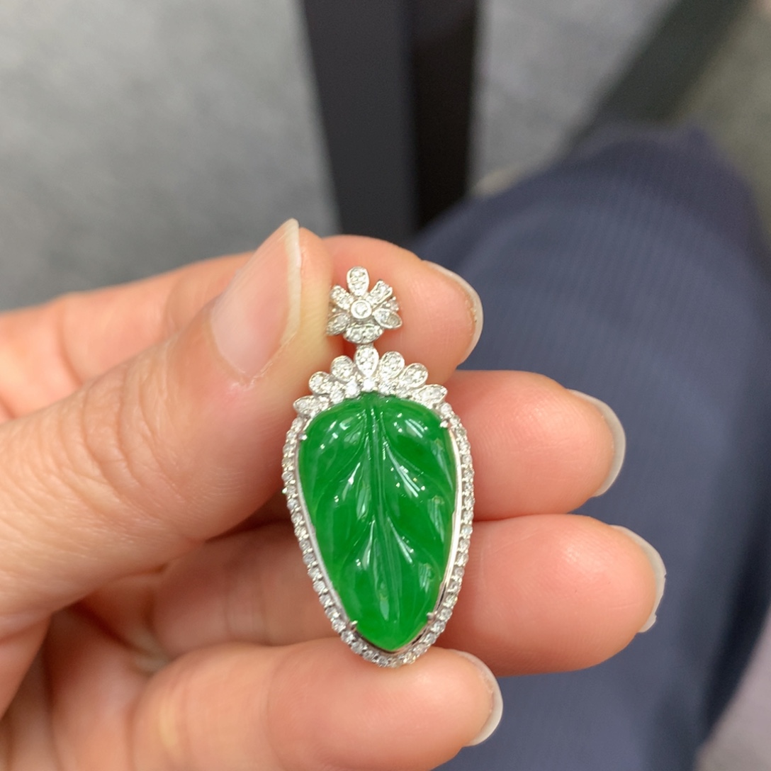 翡翠18K金镶嵌吊坠(不含链)