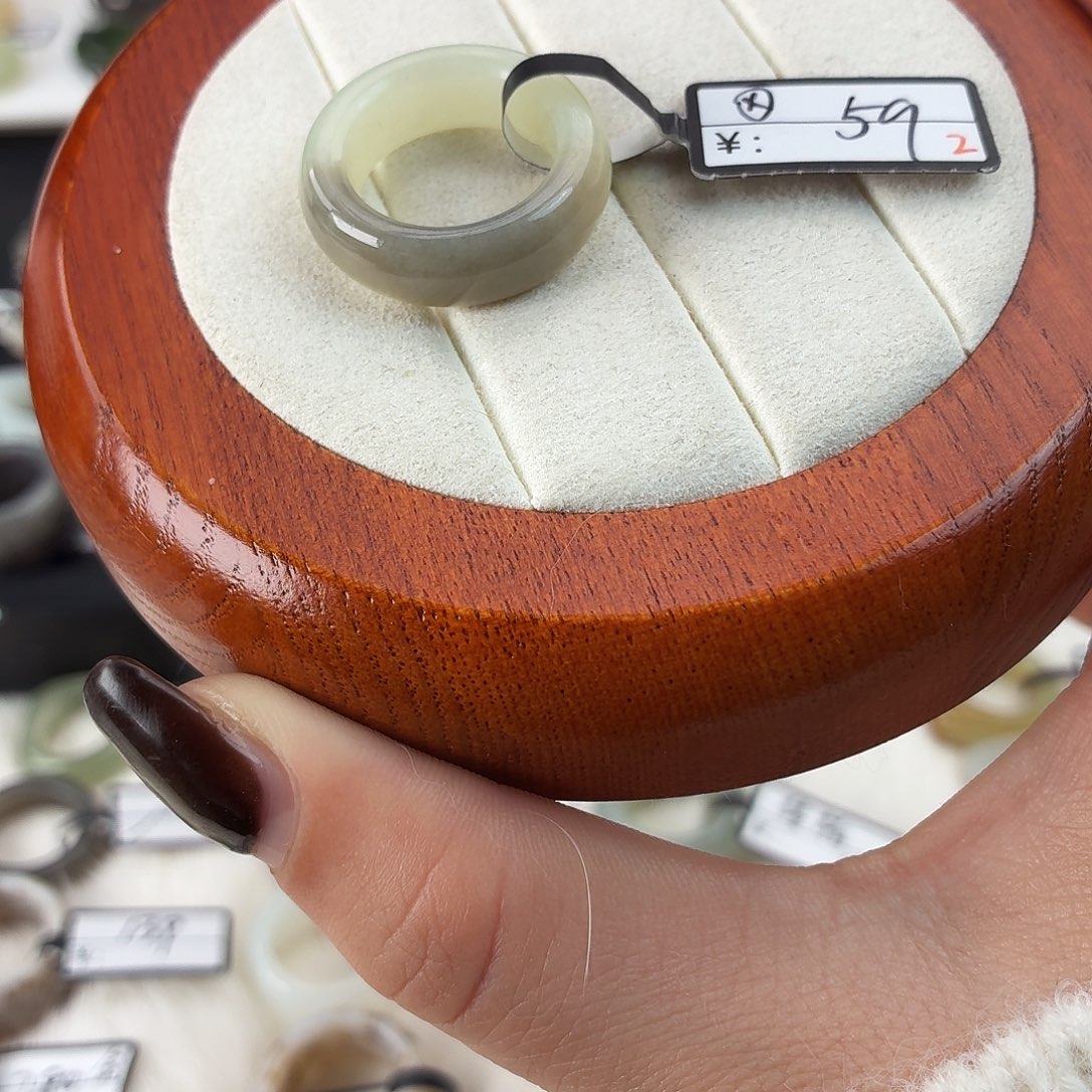 和田玉（糖玉）未镶嵌戒指Q10晴水灰轮胎内径16.7港码14