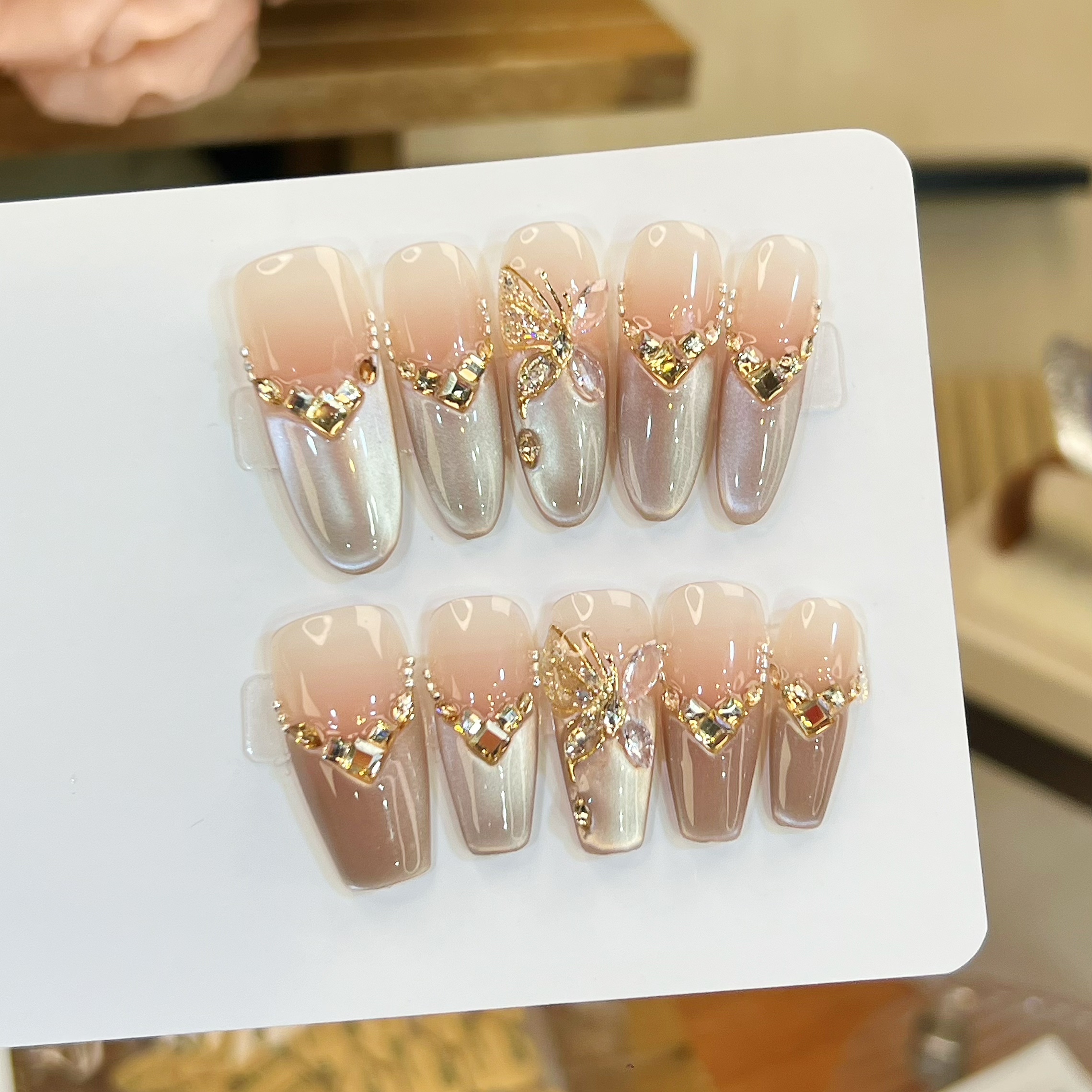 25年【金秋蝶盈】新款高品质猫眼玻璃珠粉色秋冬穿戴甲上手好看显白