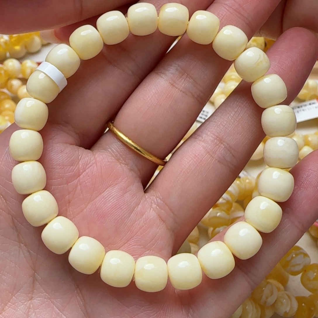 琥珀手链未镶嵌I***山蜜蜡