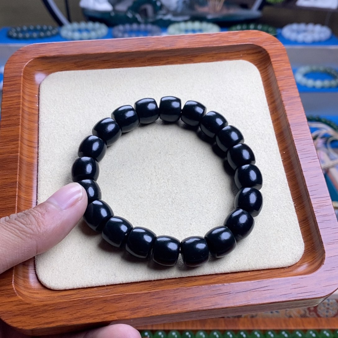 和田玉手串未镶嵌