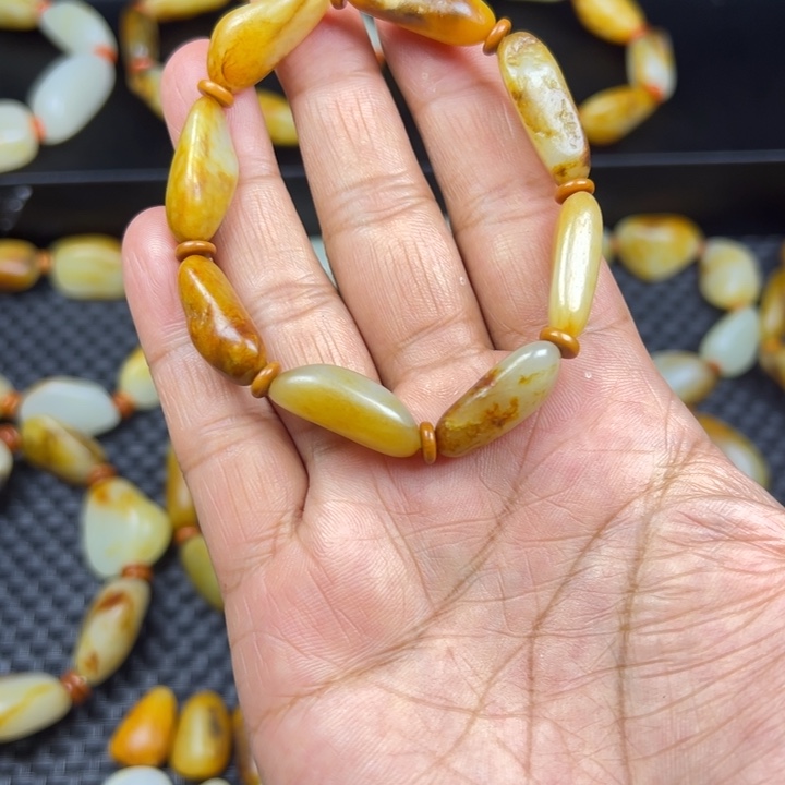 和田玉手链未镶嵌