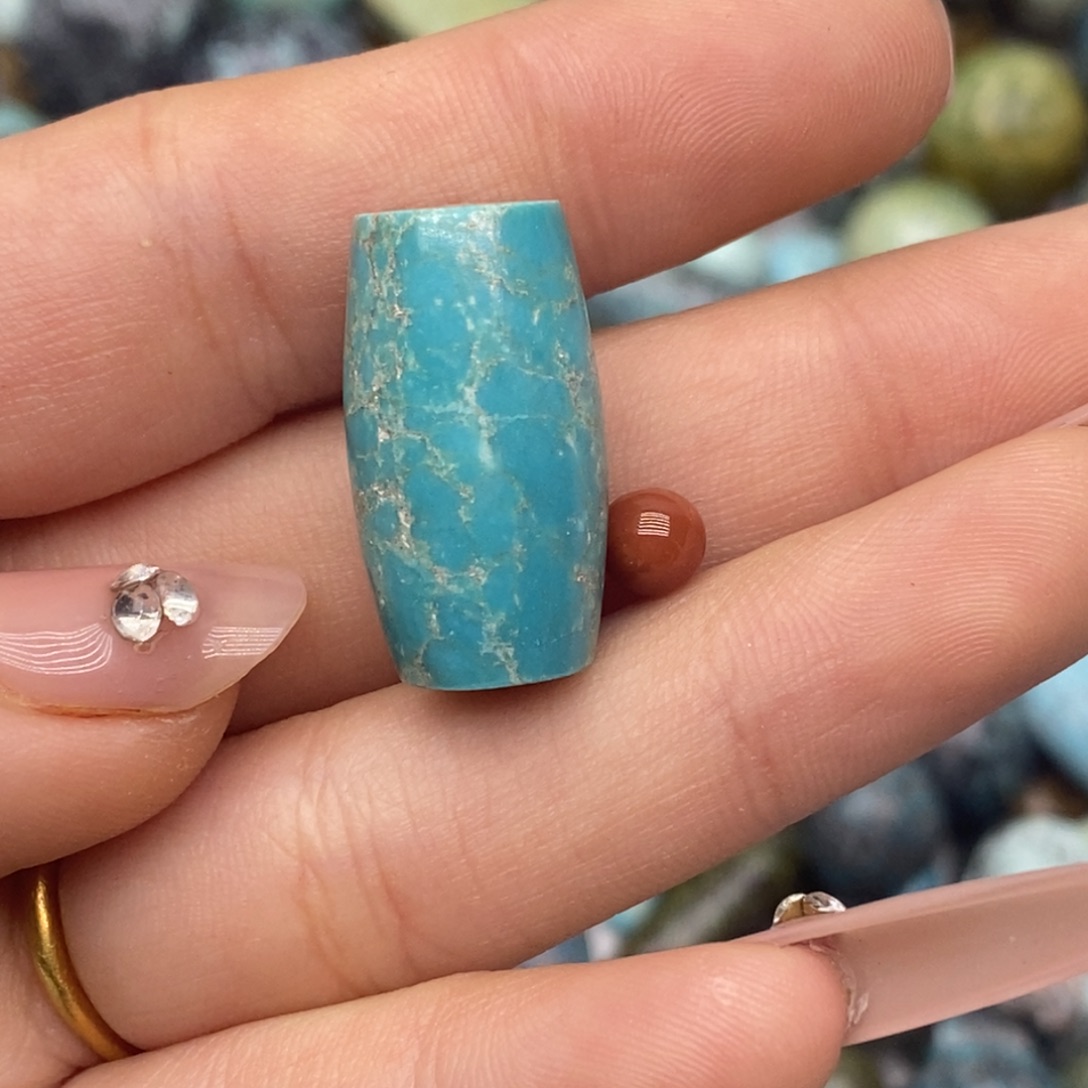 南红玛瑙未镶嵌珠宝奇石