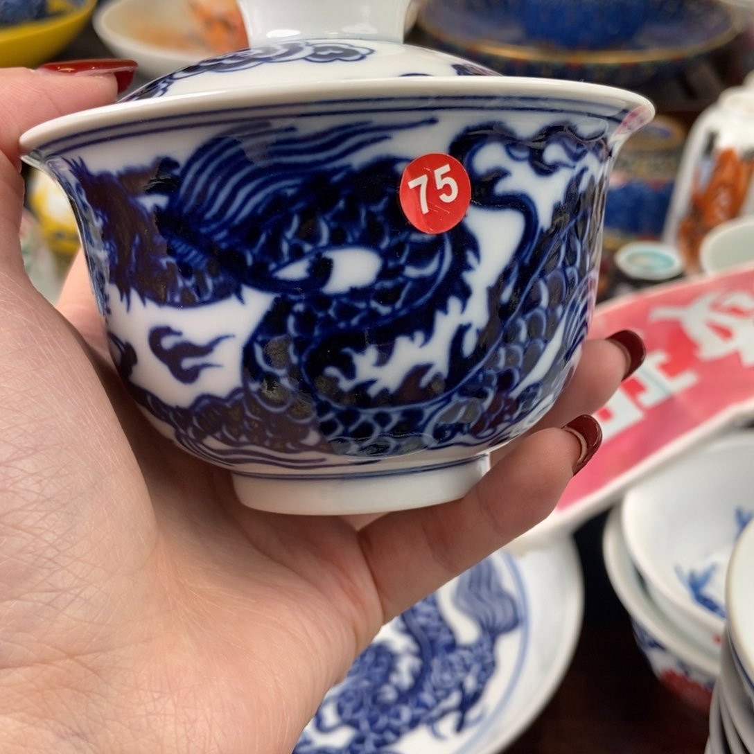 陶瓷艺术家的作品是一种