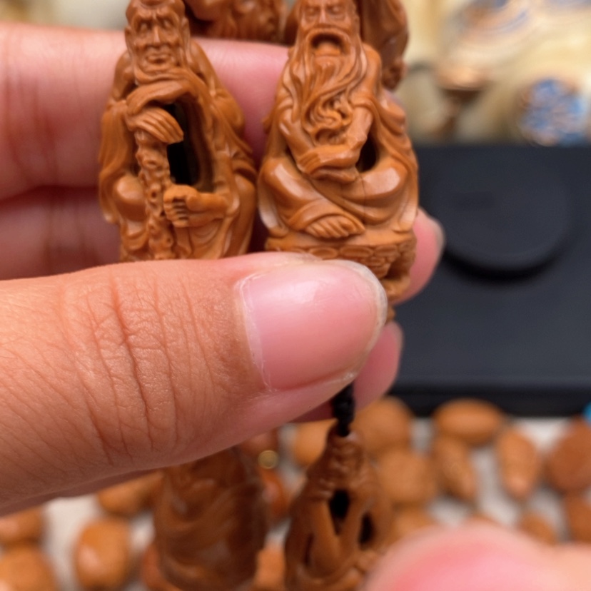 【闪购商品】橄榄核吊坠橄榄手工雕刻工艺