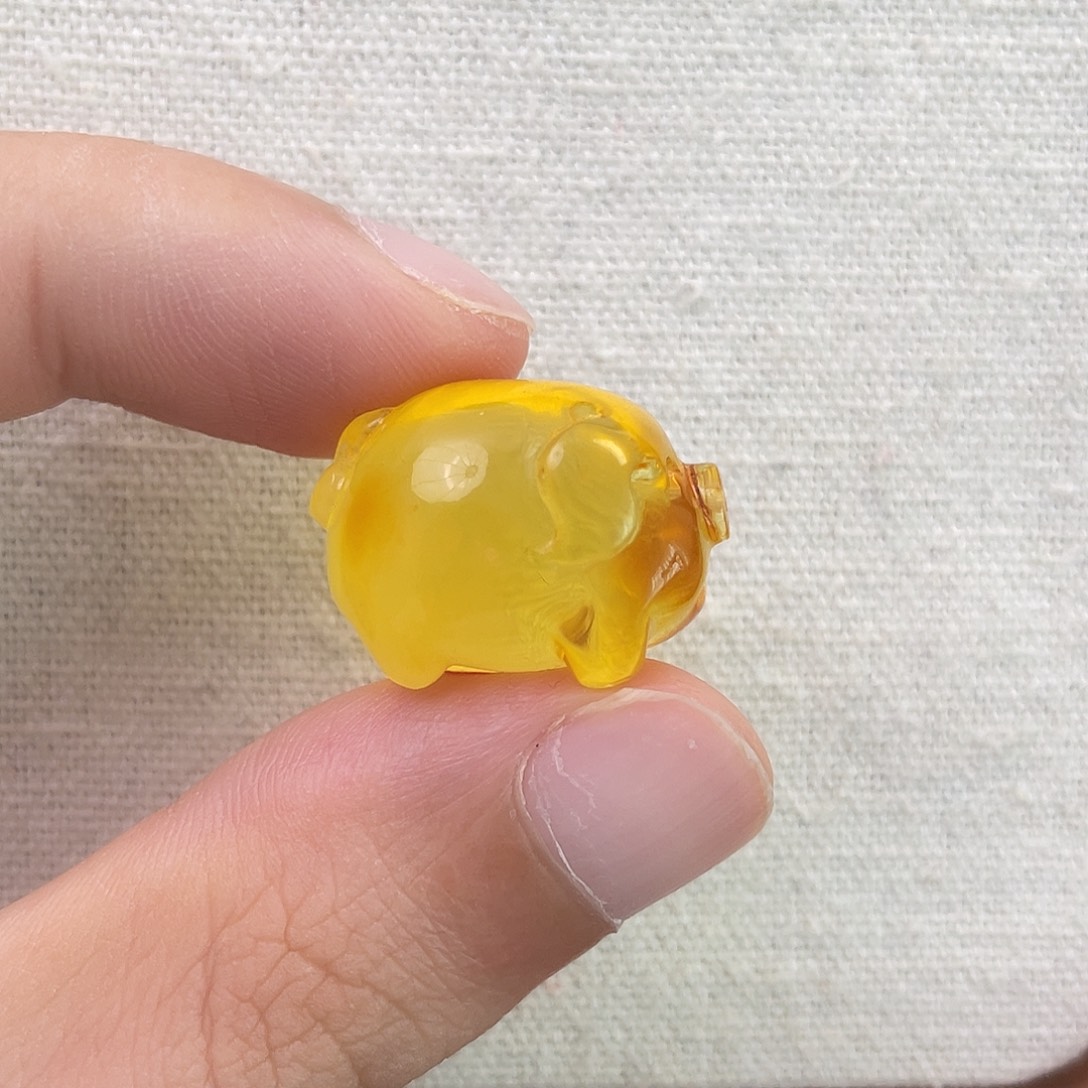 琥珀未镶嵌珠宝奇石超肥金猪