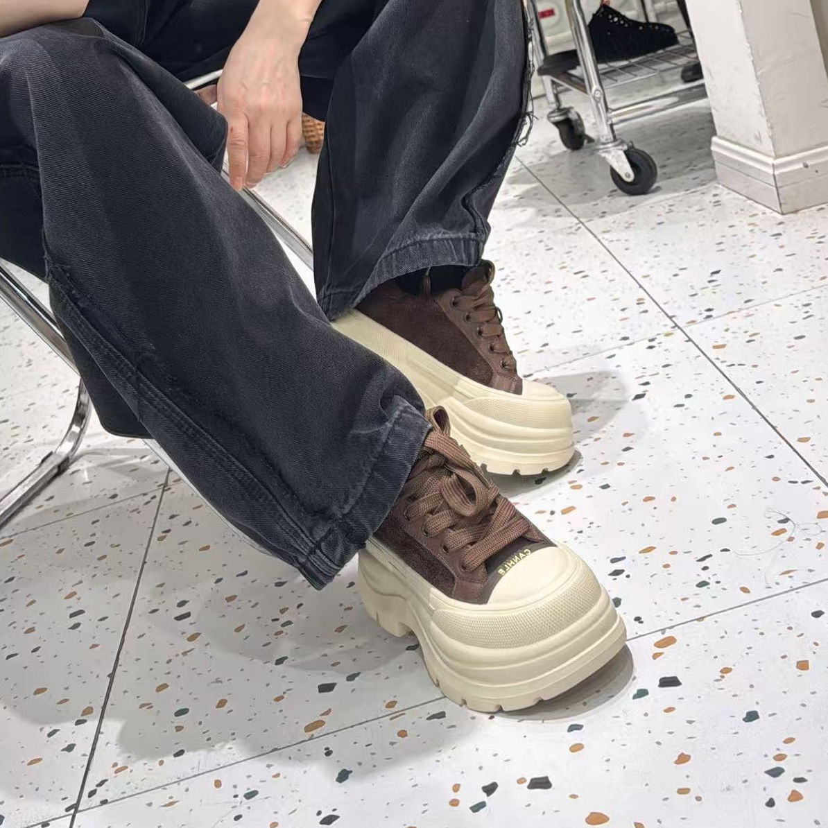 2025新款真皮厚底增高松糕鞋女百搭休闲运动板鞋欧洲站欧货女鞋潮