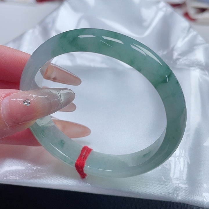 翡翠手镯未镶嵌缅甸52.2贵妃