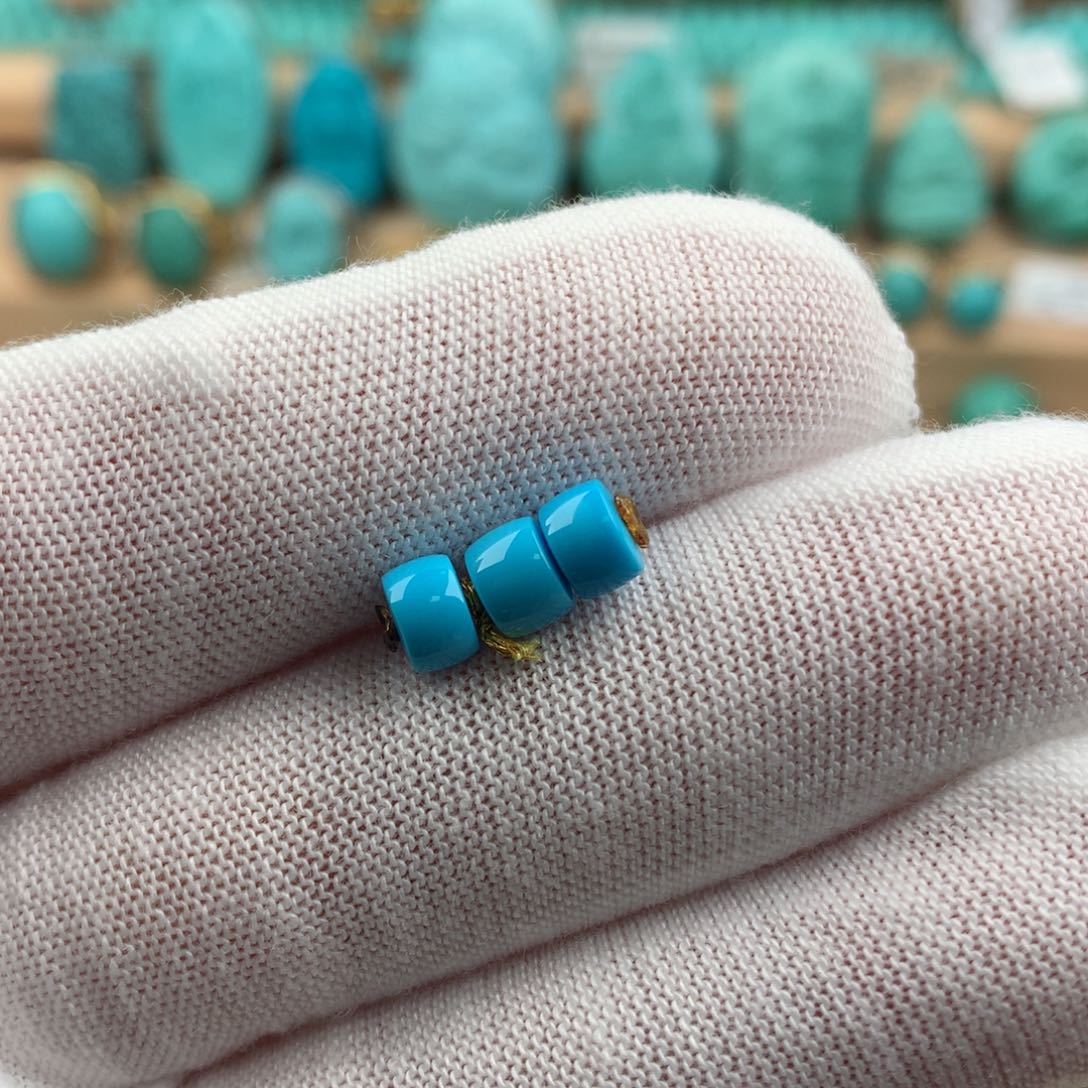 绿松石配饰未镶嵌