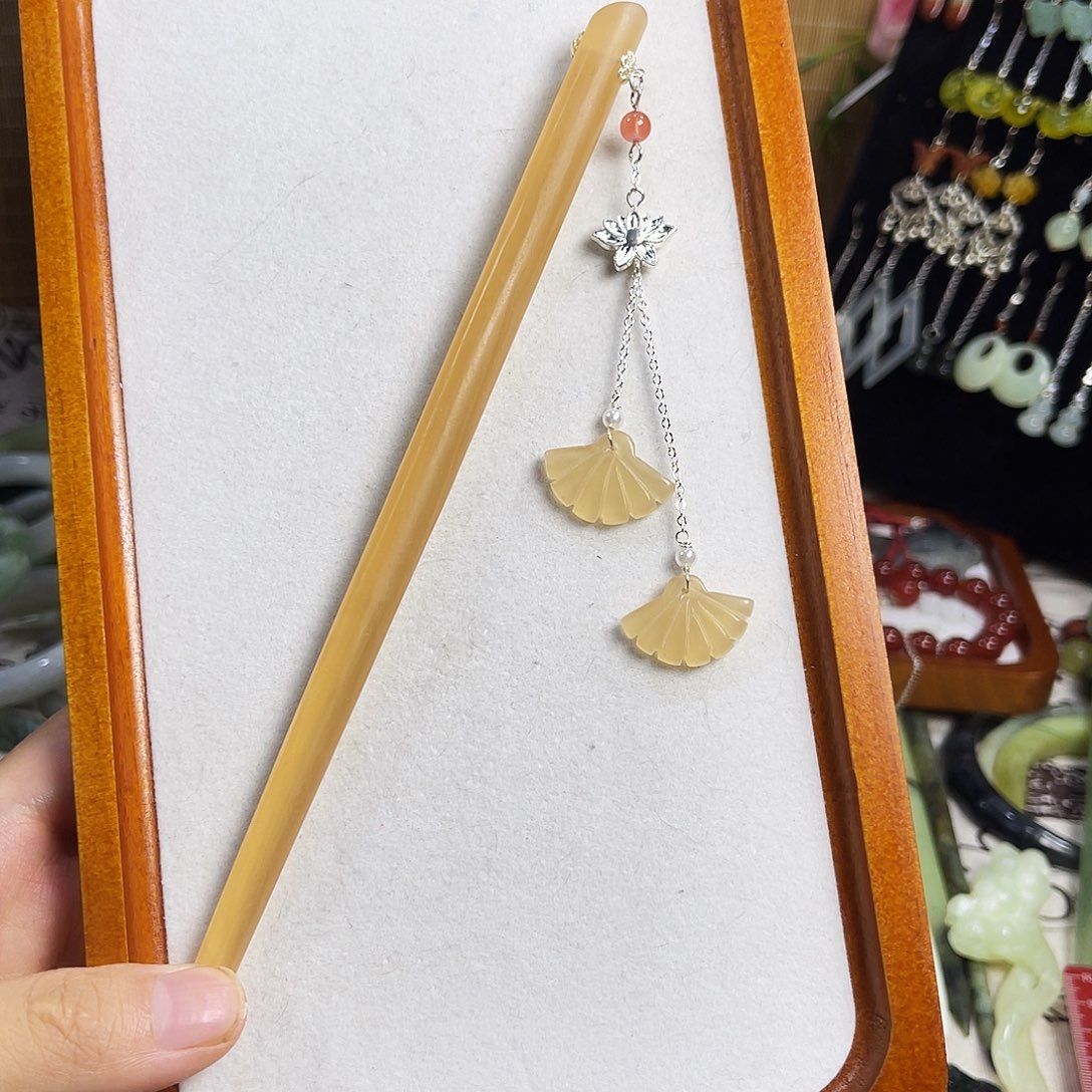 蛇纹石玉未镶嵌发饰