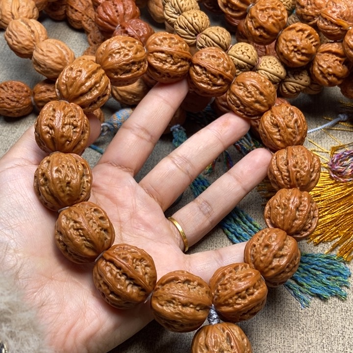 文玩核桃吊坠粗筋八棱