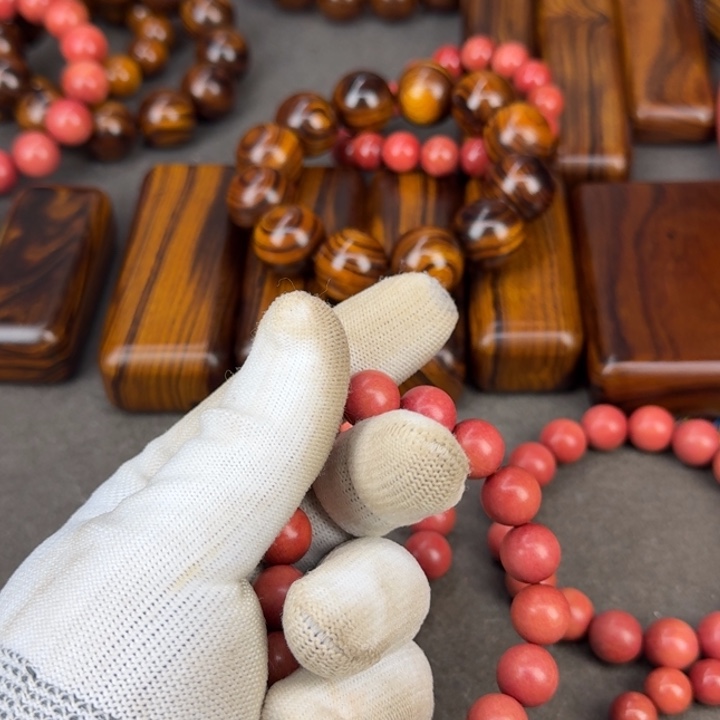 凌***蓝粉红象牙木1.2手串