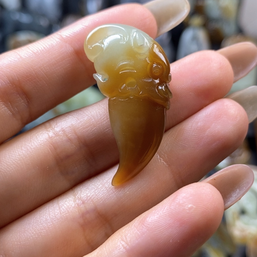 和田玉未镶嵌挂件