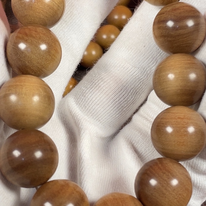 楼***哥檀香木老山檀横纹黑肉1.8