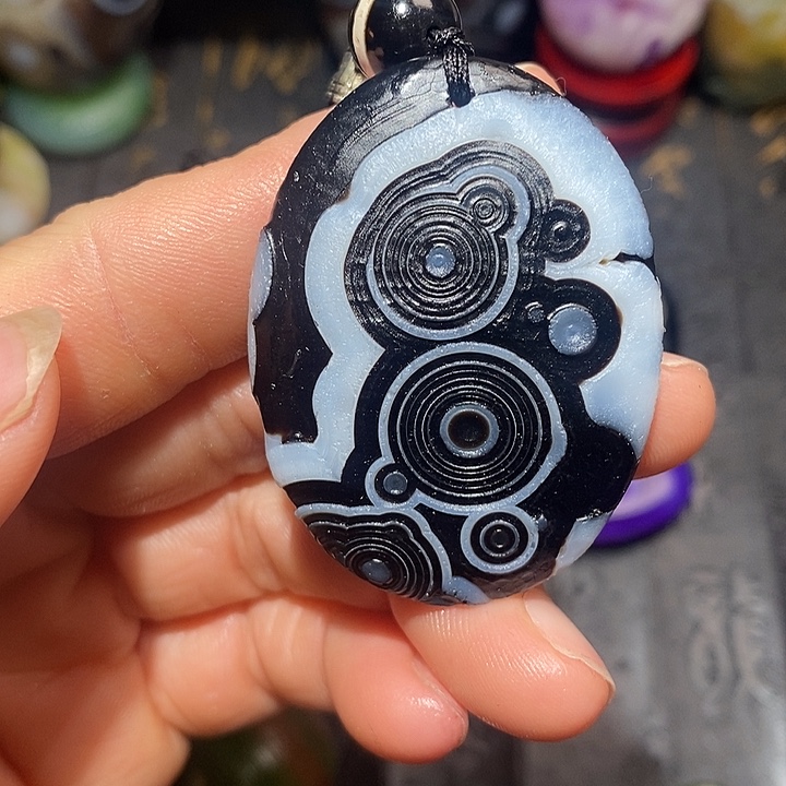 玛瑙/玉髓合金颈饰