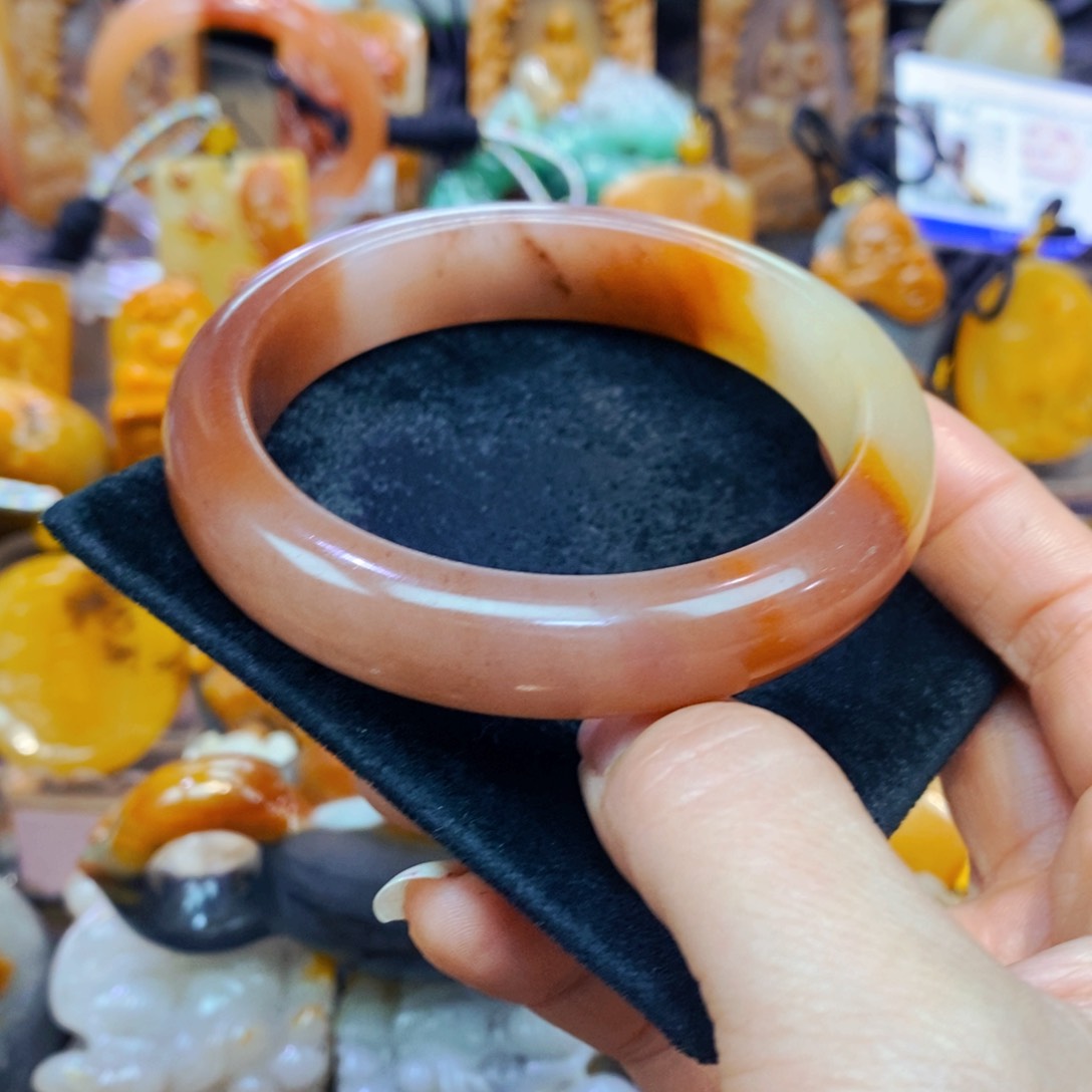 未镶嵌石英质玉（黄龙玉）吊坠(不含链)