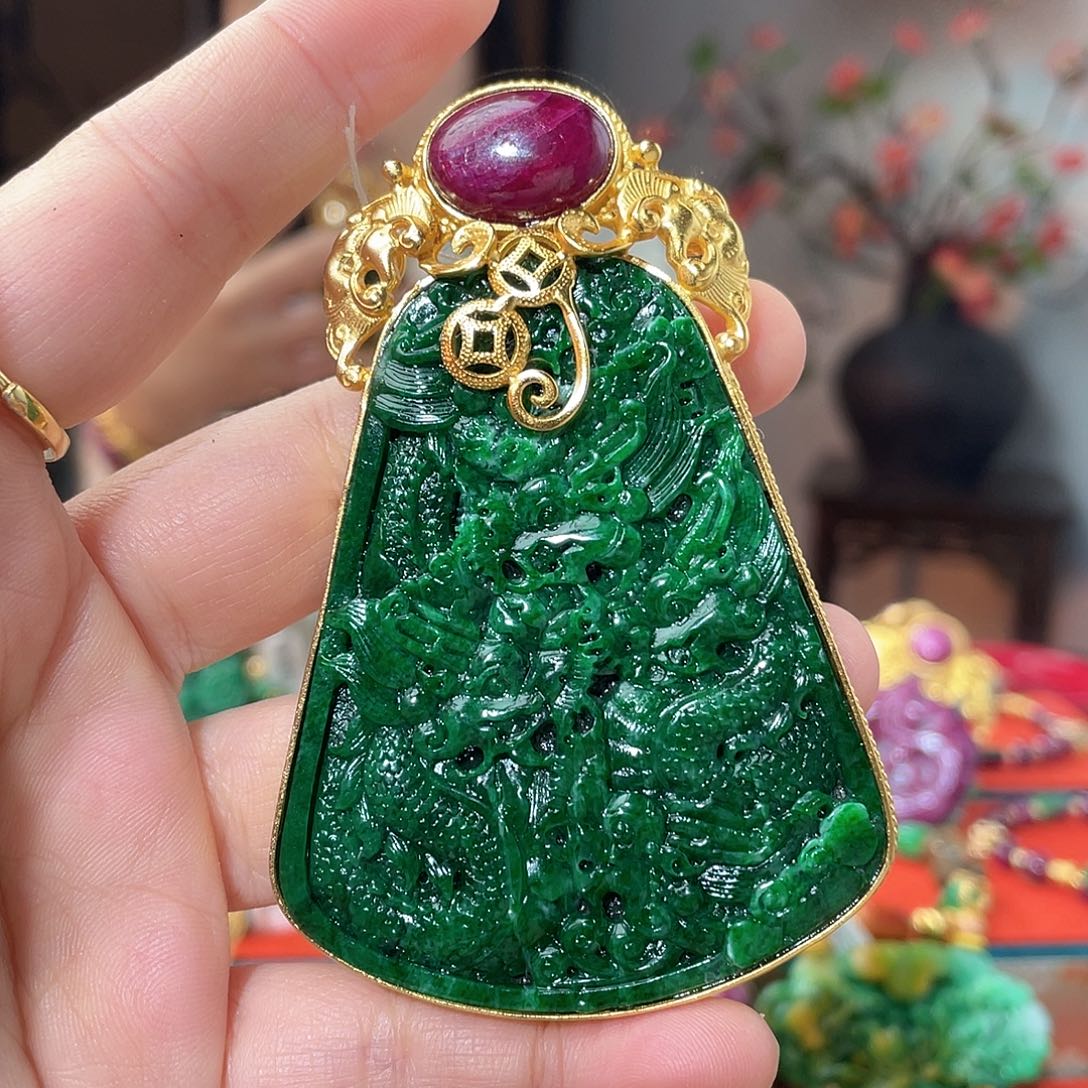 翡翠未镶嵌吊坠(不含链)