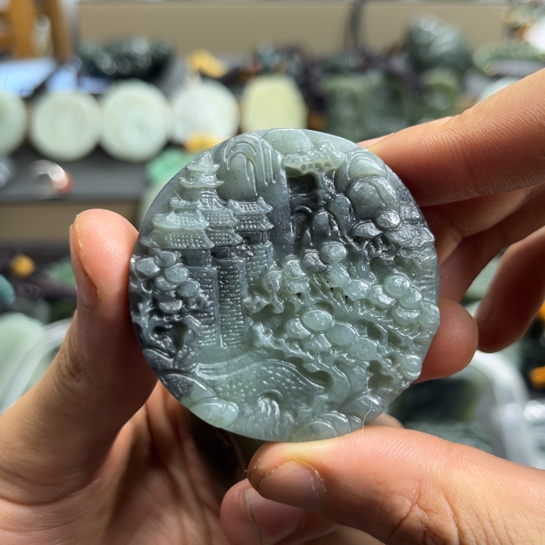 和田玉未镶嵌颈饰