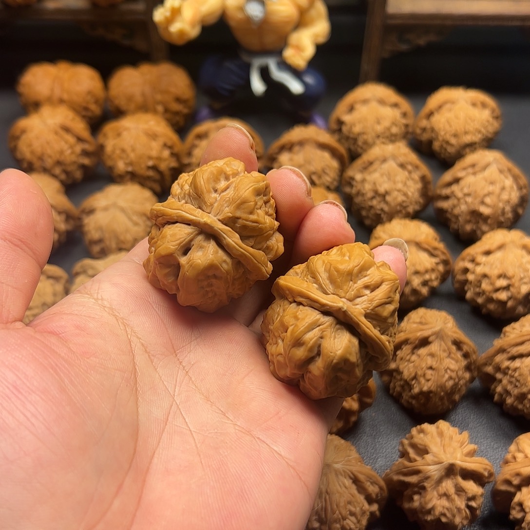 香***菜桃核吊坠文玩核桃