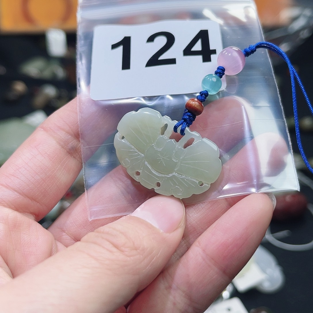 和田玉（糖玉）颈饰未镶嵌