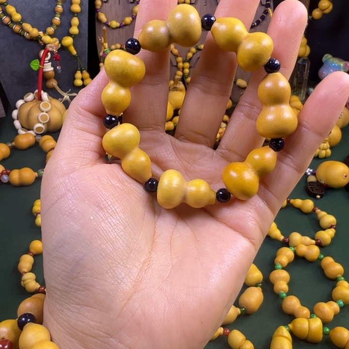 阿*葫芦娃兄弟姐妹一起来