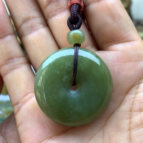 【闪购商品】未镶嵌透闪石质玉挂件