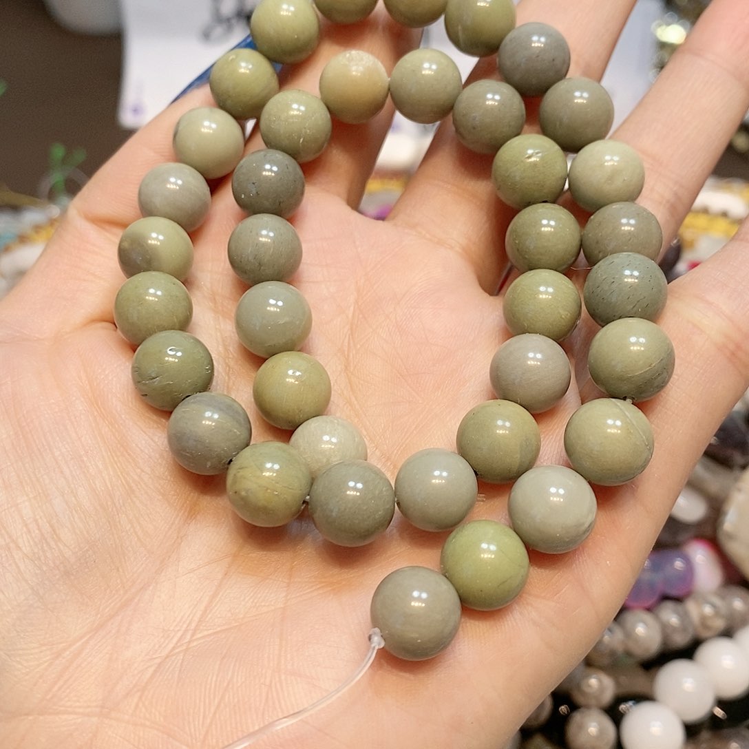 玛瑙/玉髓散珠牛油果一条10mm