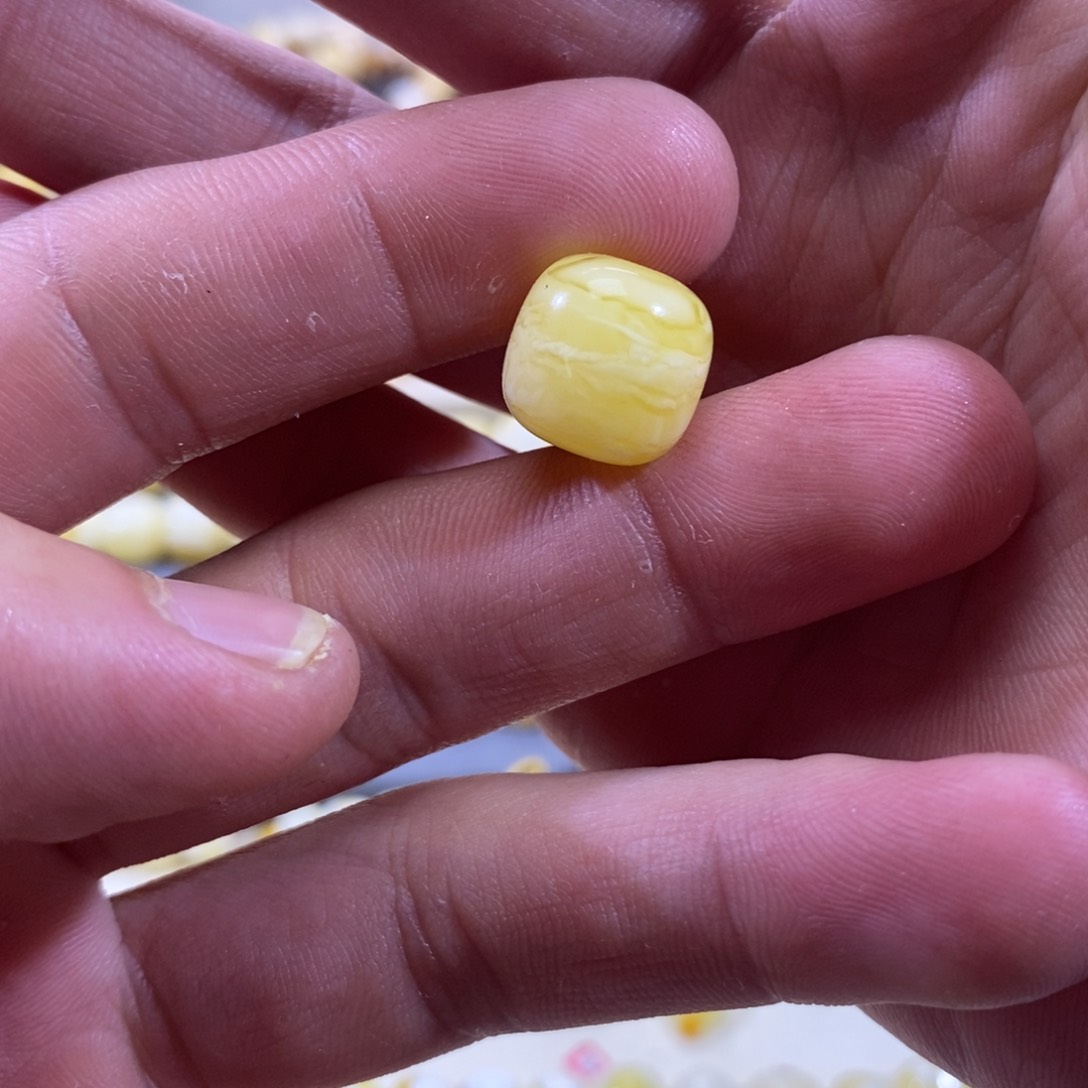 琥珀珠宝奇石未镶嵌12.6mm