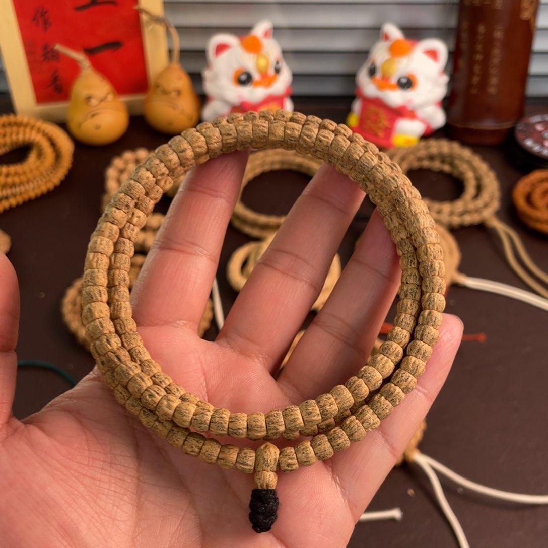 柏香籽/百香籽吊坠M****。油皮方块顺 保热