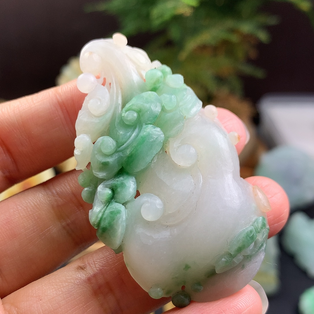 未镶嵌定制翡翠如意