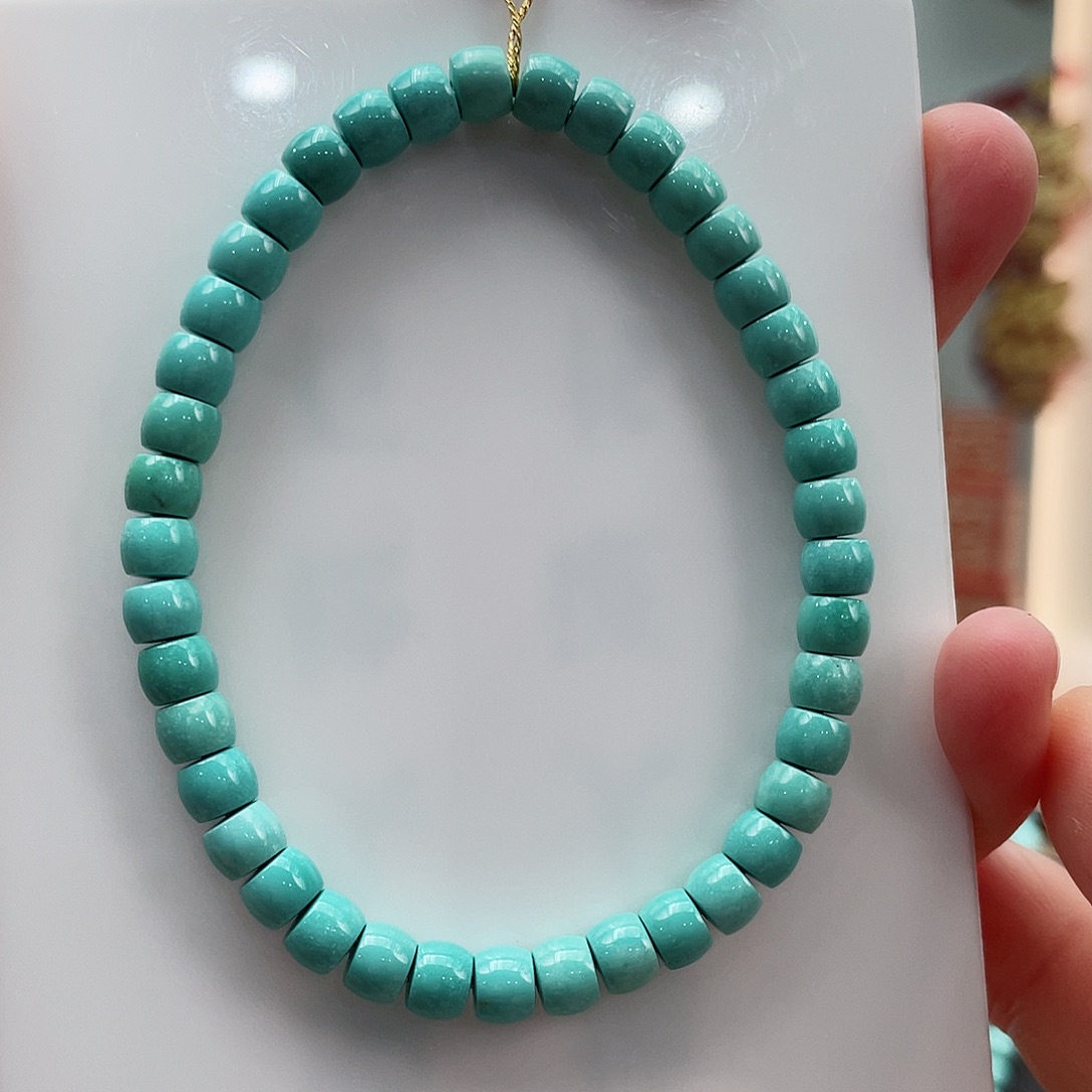 绿松石颈饰未镶嵌