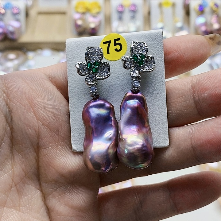 银S925镶嵌耳饰淡水珍珠大**夫