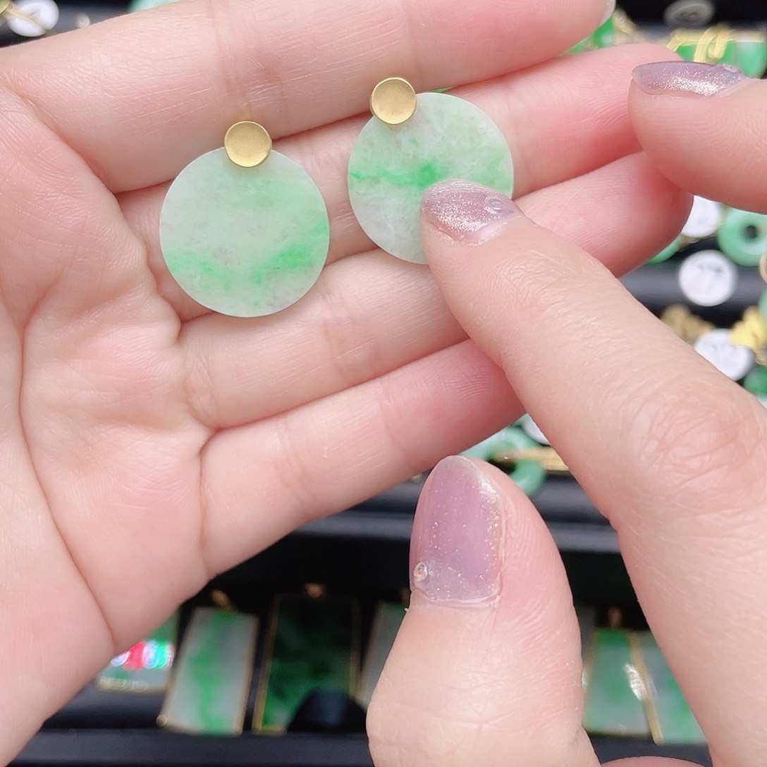 翡翠耳饰18K金镶嵌天然翡翠