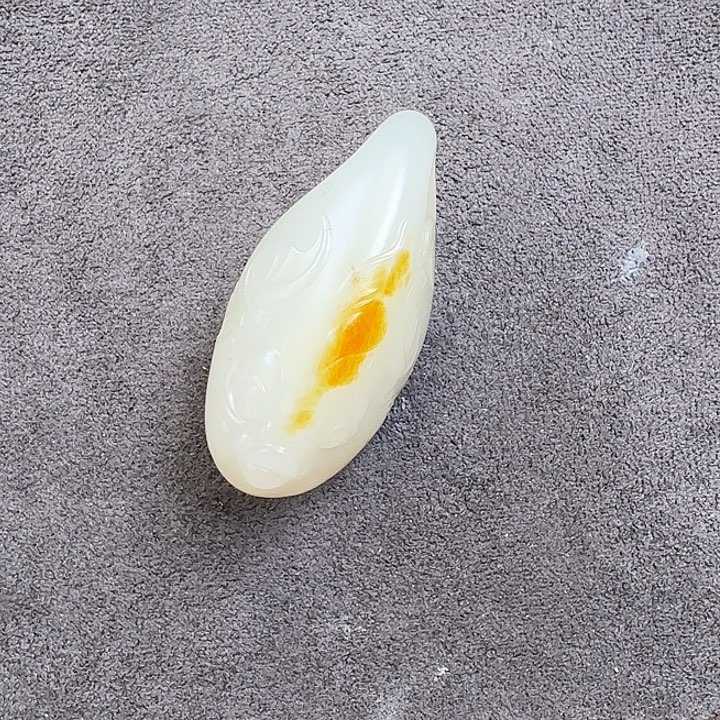 和田玉未镶嵌颈饰吉庆有鱼百搭吊坠