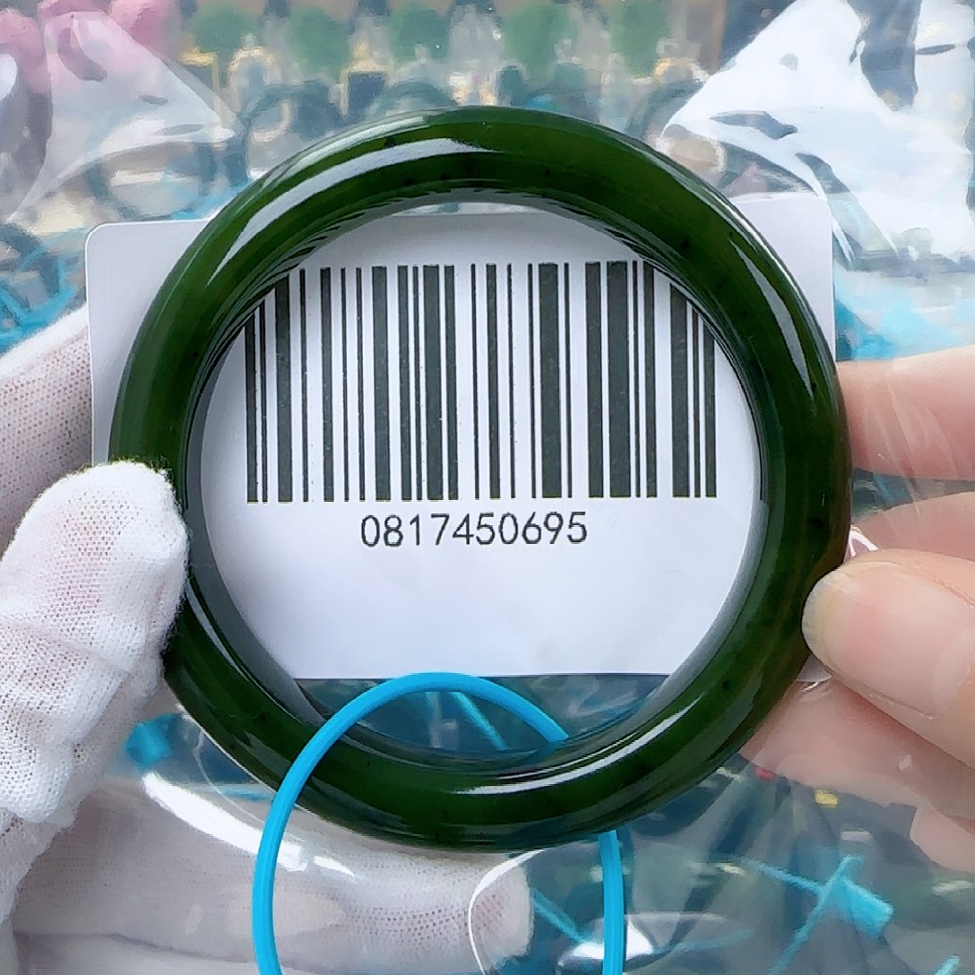 和田玉（碧玉）手镯未镶嵌5657