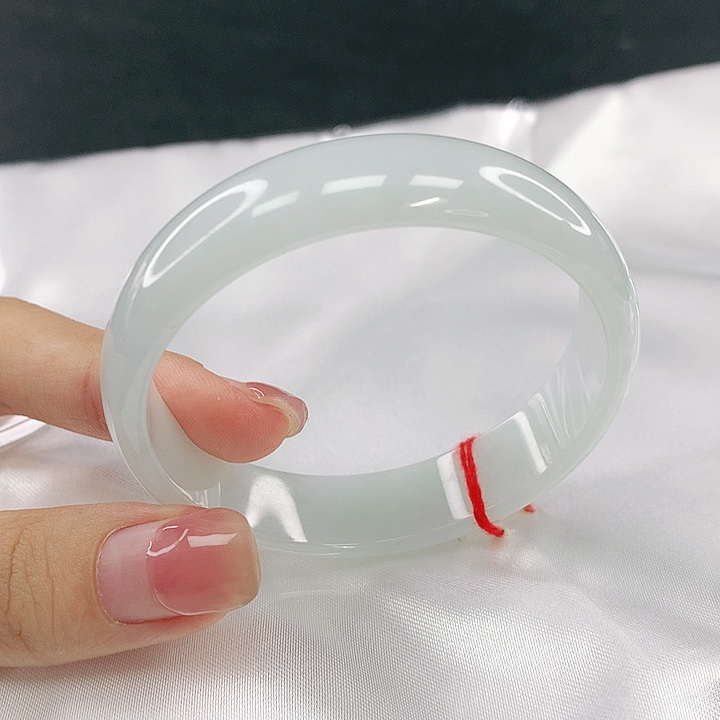 翡翠未镶嵌手镯51，05113