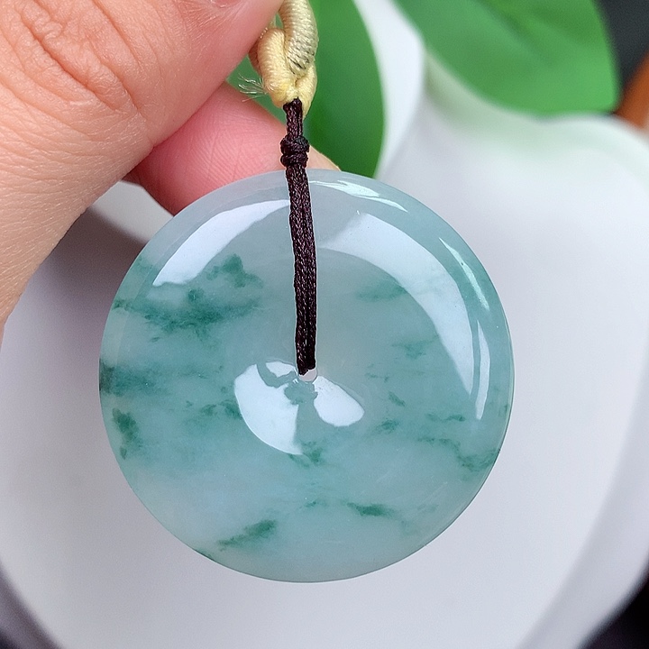 颈饰未镶嵌翡翠平安扣 35.8x6.0mm