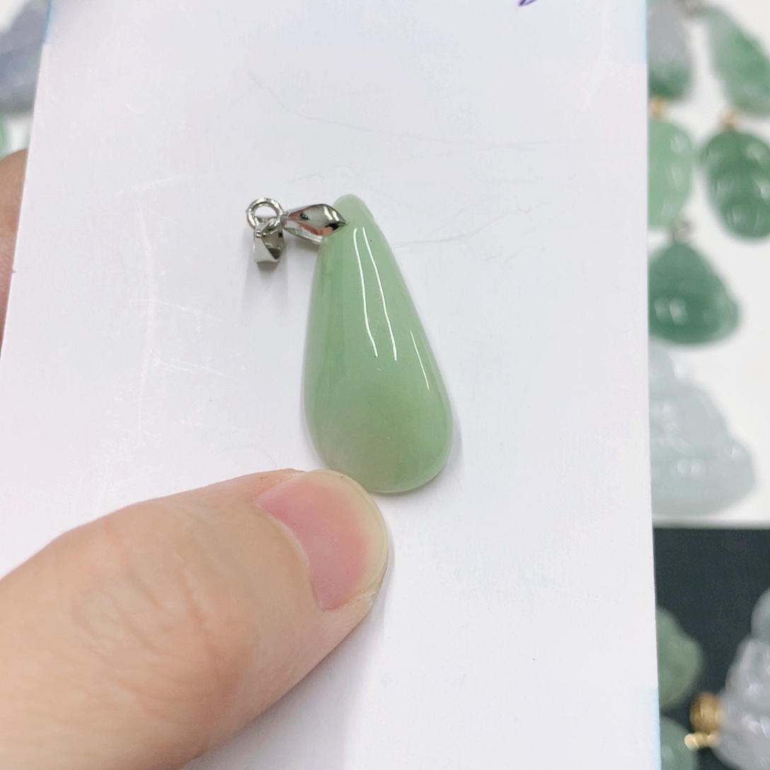 翡翠颈饰未镶嵌21121212