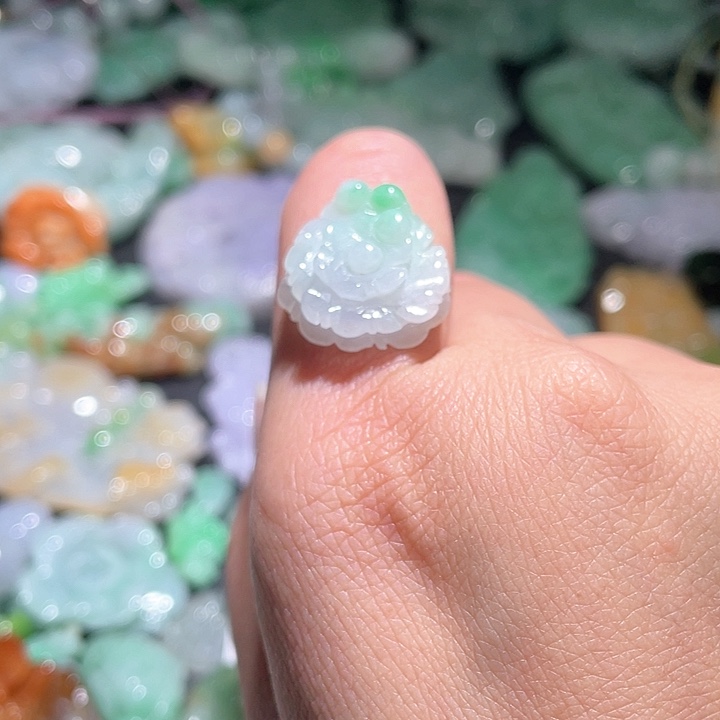 颈饰未镶嵌翡翠天