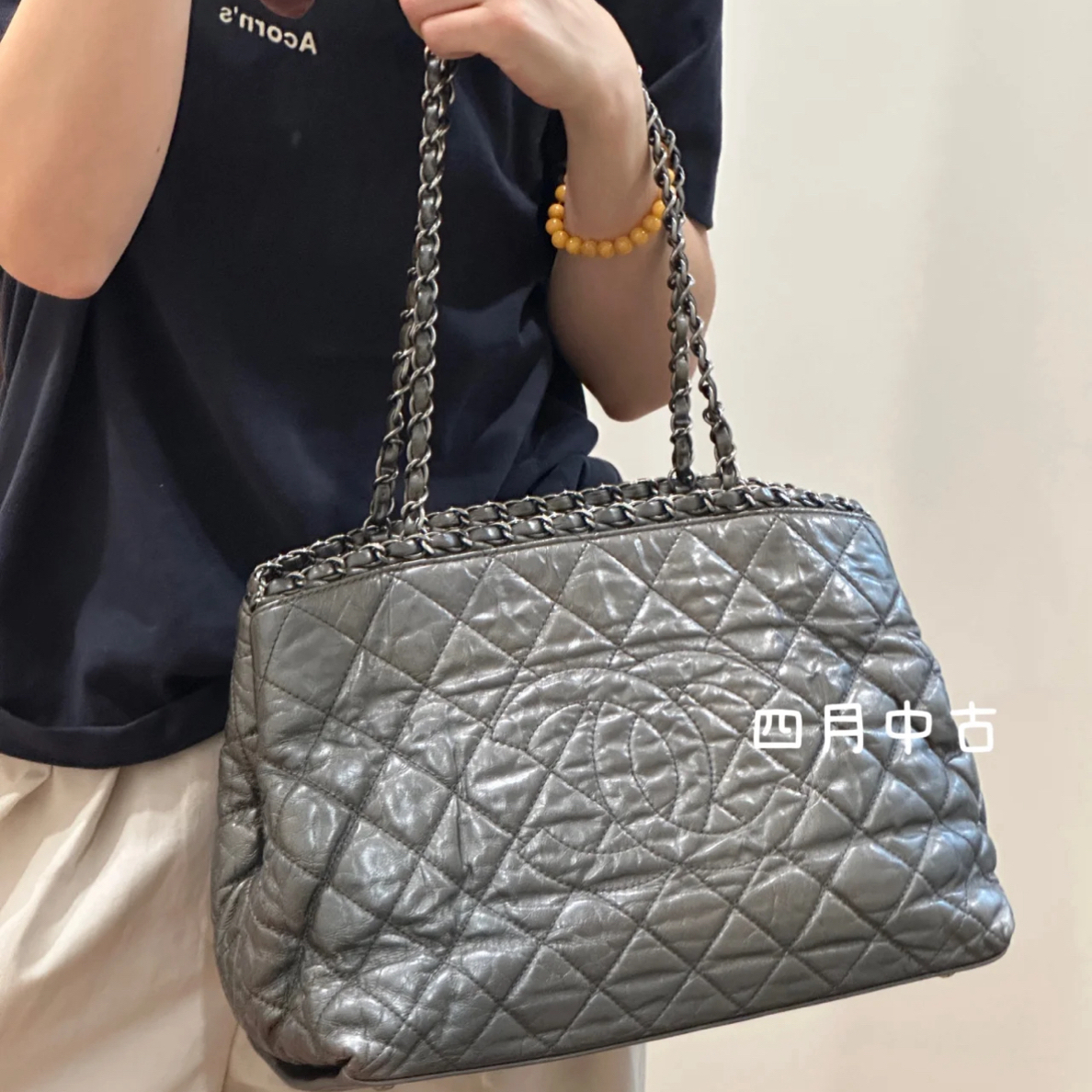 95新 Chanel/香奈儿 银滚边油蜡大logo托特包