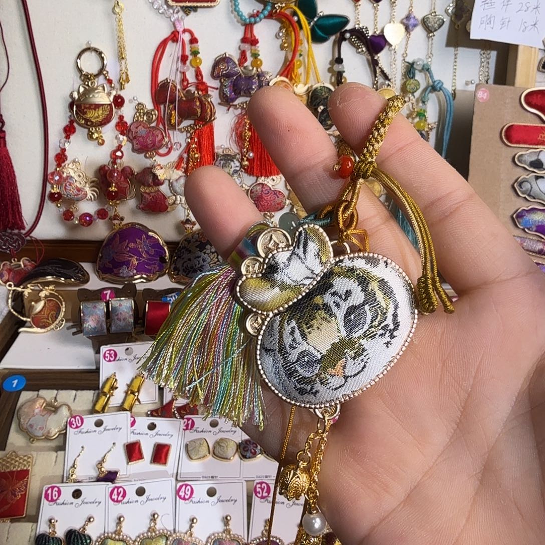 ****)皮质铁合金手工制作