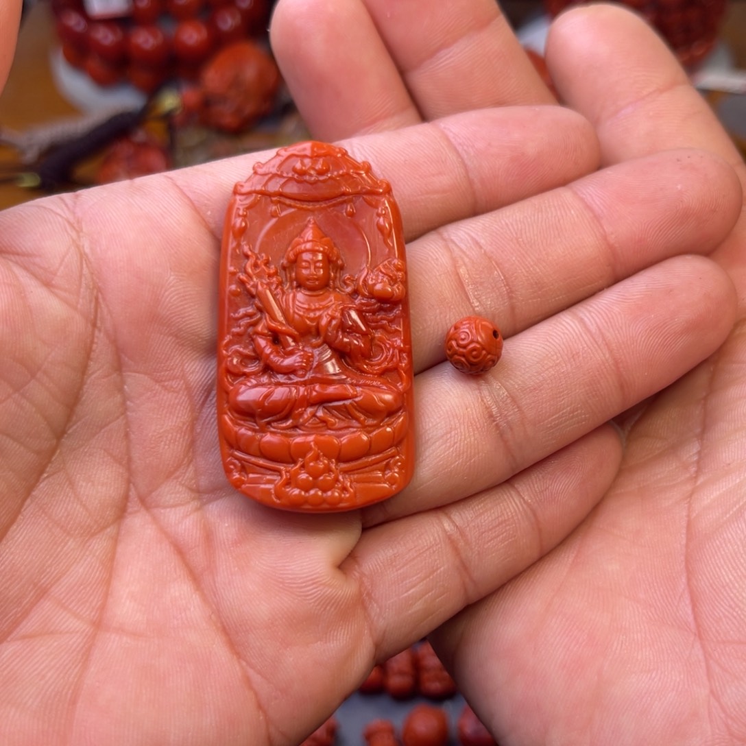 逸***车南红玛瑙未镶嵌川料精工配饰