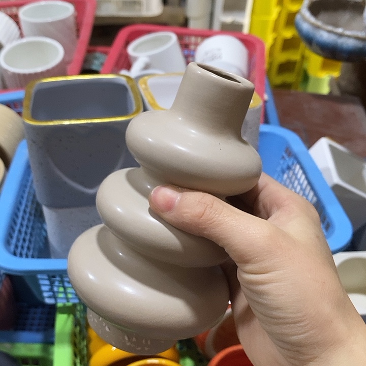 陶盆有孔 瑕疵针孔漏釉介意勿拍外口 3外高15